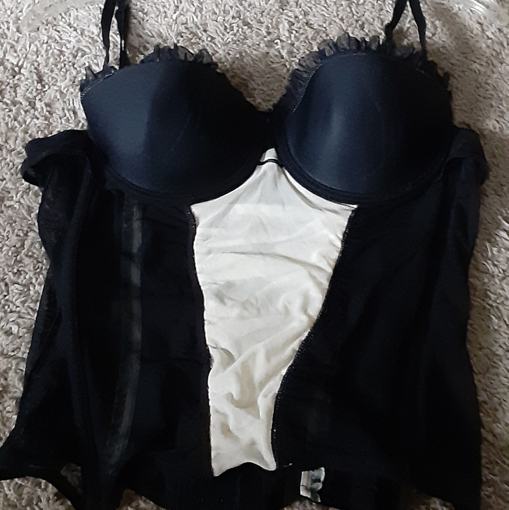FILL A BOX 📦 Peak-a-Boundarie top
